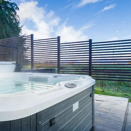 Rachel'S Farm Luxury Escapes With Hots Tubs Villa Buchlyvie Exterior photo