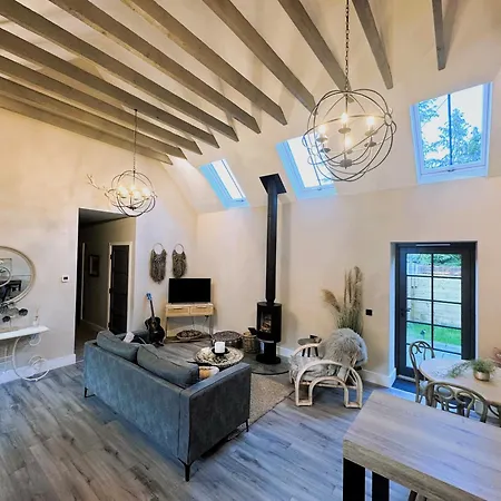 Rachel'S Farm Luxury Escapes With Hots Tubs Villa Buchlyvie Room photo