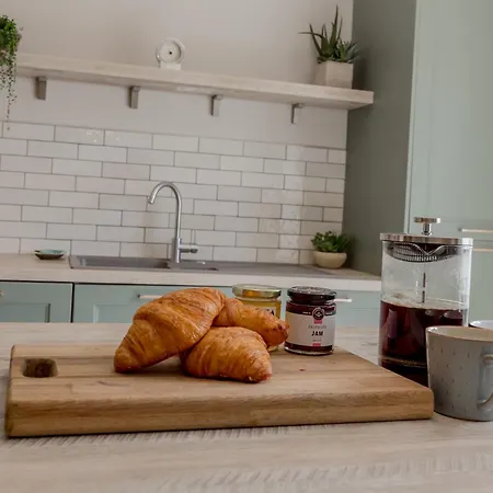 Rachel'S Farm Luxury Escapes With Hots Tubs Villa Buchlyvie Room photo