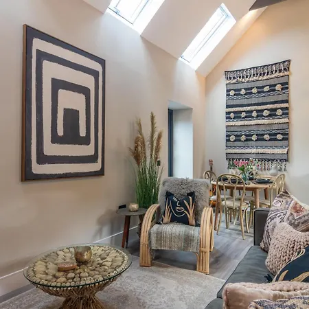 Rachel'S Farm Luxury Escapes With Hots Tubs Villa Buchlyvie Room photo