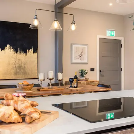 Rachel'S Farm Luxury Escapes With Hots Tubs Villa Buchlyvie Room photo