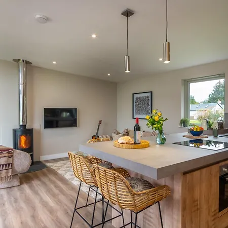 Rachel'S Farm Luxury Escapes With Hots Tubs Villa Buchlyvie Room photo