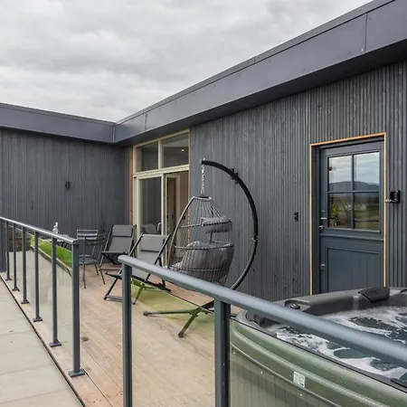 Rachel'S Farm Luxury Escapes With Hots Tubs Villa Buchlyvie Room photo