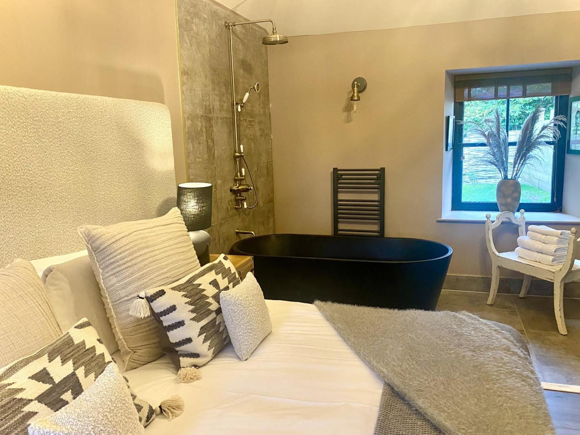 Rachel's Farm Luxury Escapes With Hots Tubs Farm stay